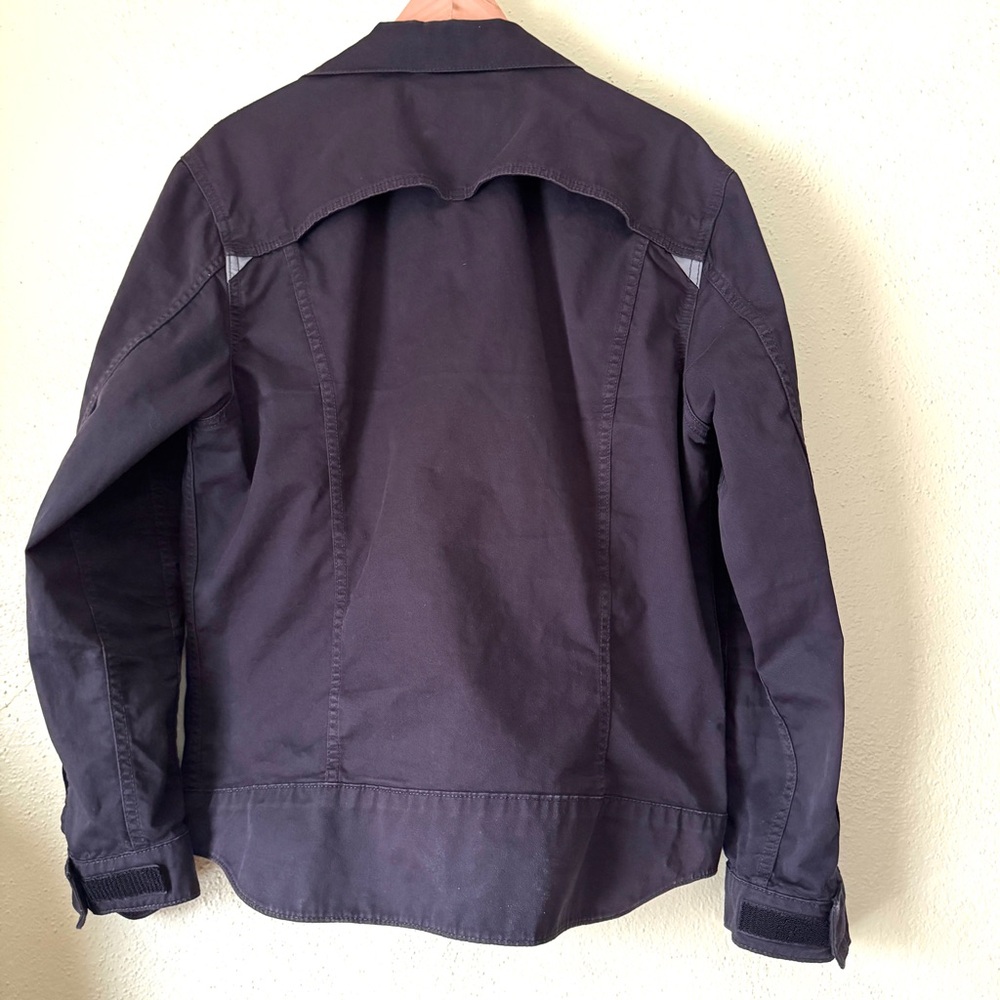 Levi's Commuter Trucker Jacket in Black Stretch Twill - Picture 7 of 8